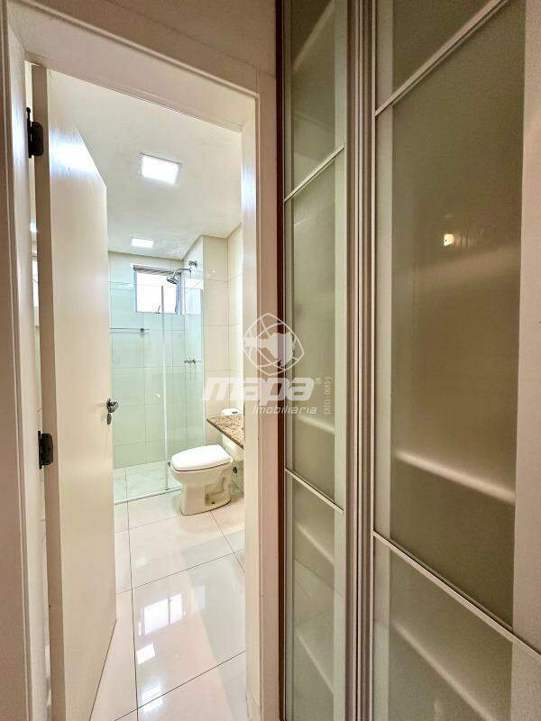 Apartamento para aluguel no Escola Agrícola: Closet e banheiro suite 02
