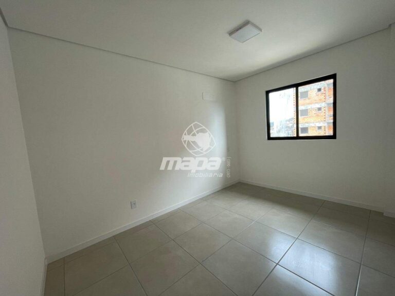 Apartamento para aluguel no Água Verde: Dormitório 01