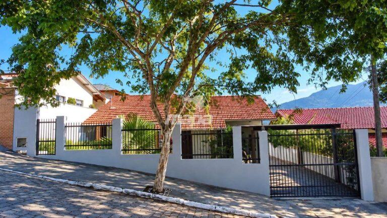 Casa à venda no Ribeirão das Pedras: