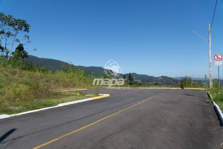 Terreno Urbano à venda no Estrada das Areias: