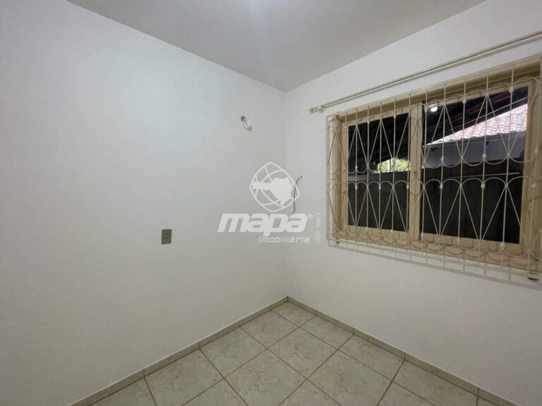 Casa para aluguel no Nações: Dormitório 01