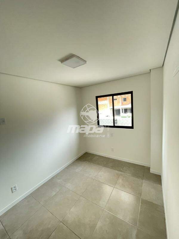 Apartamento para aluguel no Água Verde: Dormitório 02