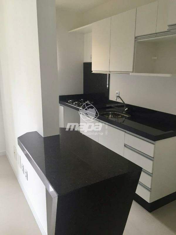 Apartamento para aluguel no Água Verde: bancada/cozinha