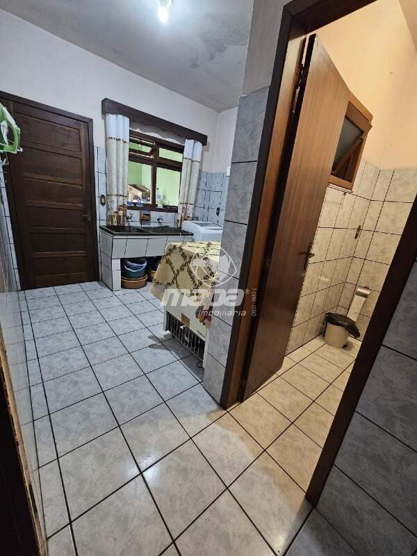 Casa comercial à venda no Capitais :
