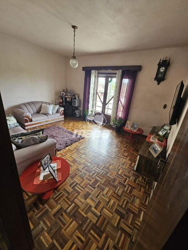 Casa comercial à venda no Capitais :