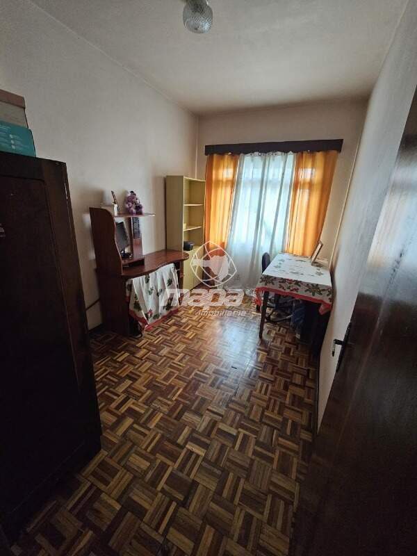 Casa comercial à venda no Capitais :