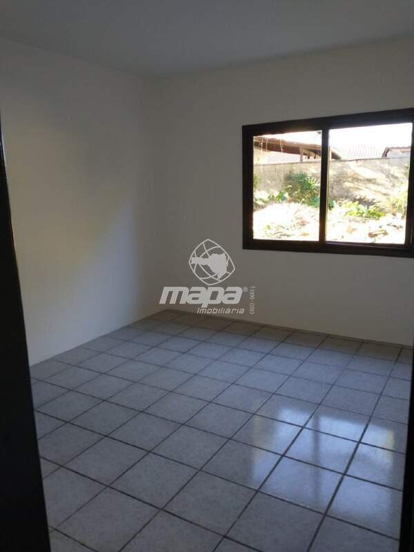 Casa à venda no Araponguinhas:
