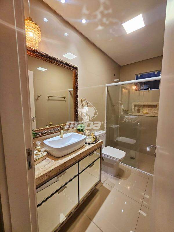 Apartamento à venda no Capitais :