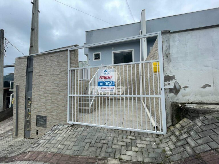 Casa para aluguel no Estados: Fachada da Casa