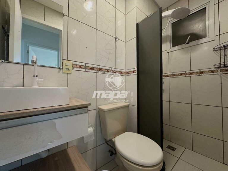 Apartamento para aluguel no Escola Agrícola: Banheiro social