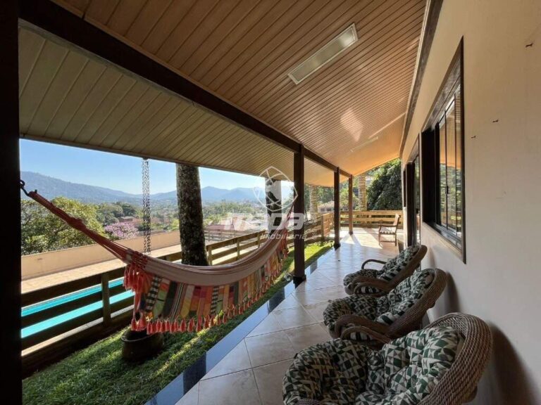 Casa à venda no Quintino :