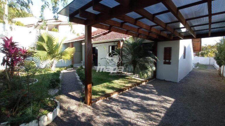 Casa à venda no Ribeirão das Pedras:
