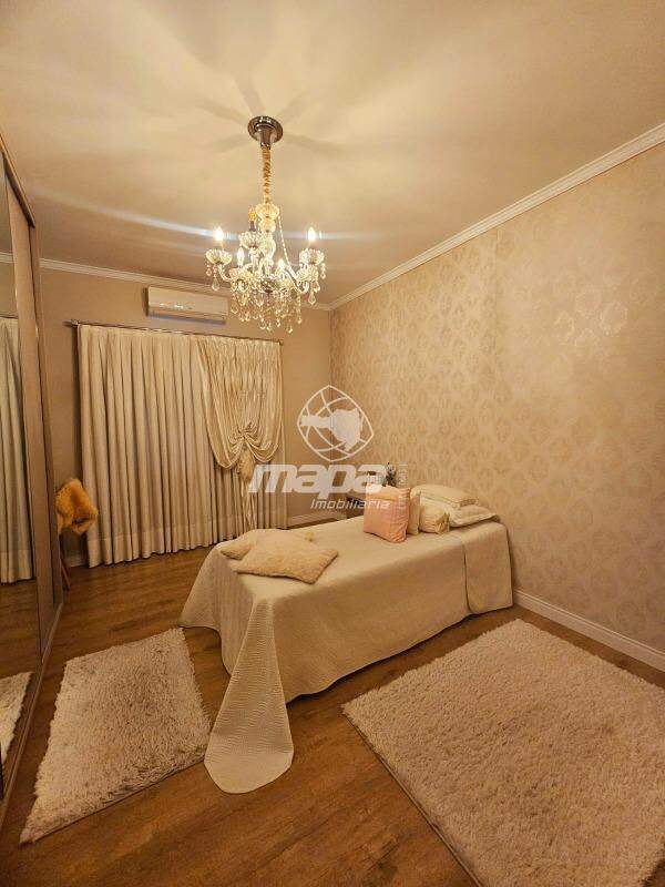 Apartamento à venda no Capitais :