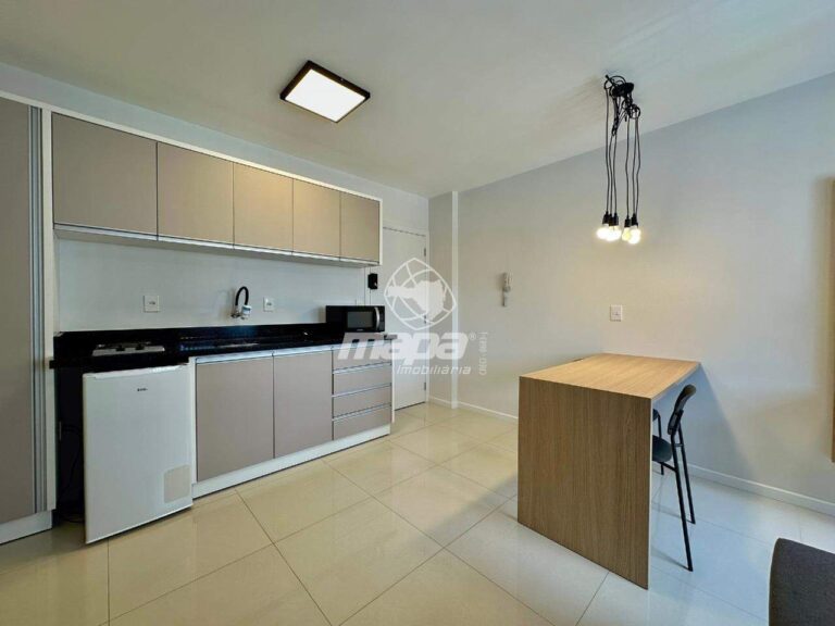 Apartamento para aluguel no Itoupava Seca: cozinha/bancada